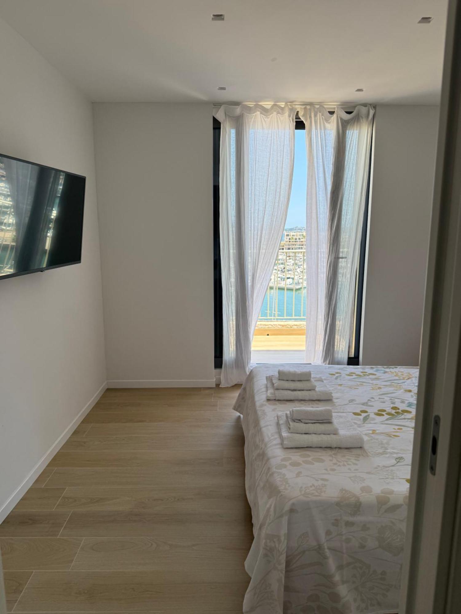 Duplex Sur Le Golfe De Saint Tropez - Panoramic View